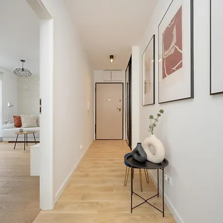 Elegancki Apartament Z Balkonem I Klimatyzacja By Renters Prestige 아파트 *