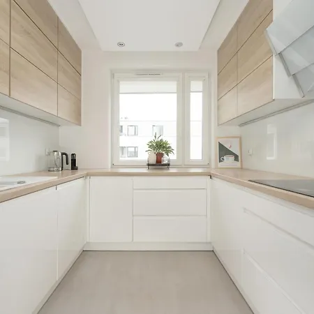 Elegancki Apartament Z Balkonem I Klimatyzacja By Renters Prestige