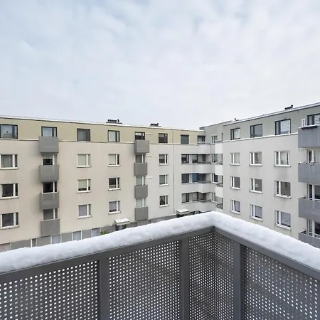 Elegancki Apartament Z Balkonem I Klimatyzacja By Renters Prestige