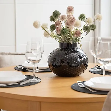 Elegancki Apartament Z Balkonem I Klimatyzacja By Renters Prestige * 브로츠와프