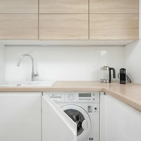Elegancki Apartament Z Balkonem I Klimatyzacja By Renters Prestige Breslavia