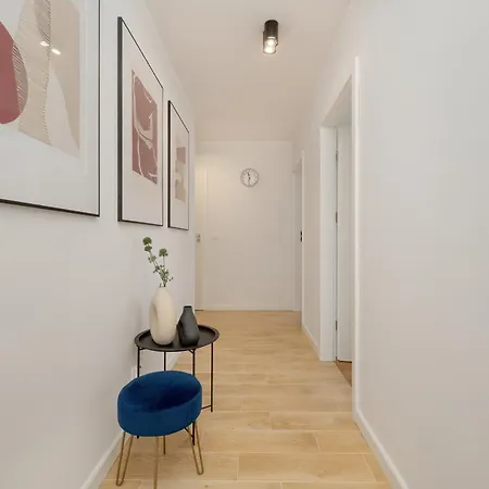 Appartamento Elegancki Apartament Z Balkonem I Klimatyzacja By Renters Prestige Breslavia